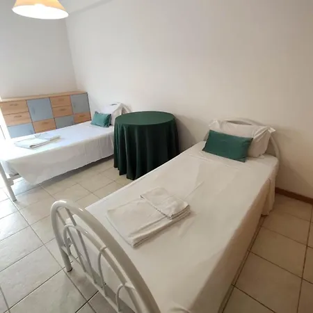 Quinta Das Oliveiras 4 Bedrooms With Balcony *