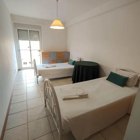 Quinta Das Oliveiras 4 Bedrooms With Balcony *