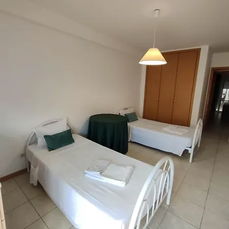 Quinta Das Oliveiras 4 Bedrooms With Balcony Apartment *