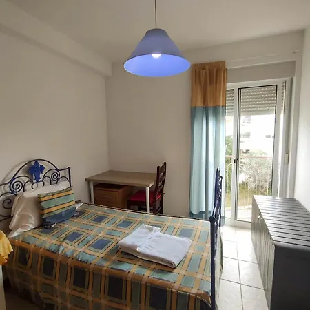 Quinta Das Oliveiras 4 Bedrooms With Balcony * Portimão